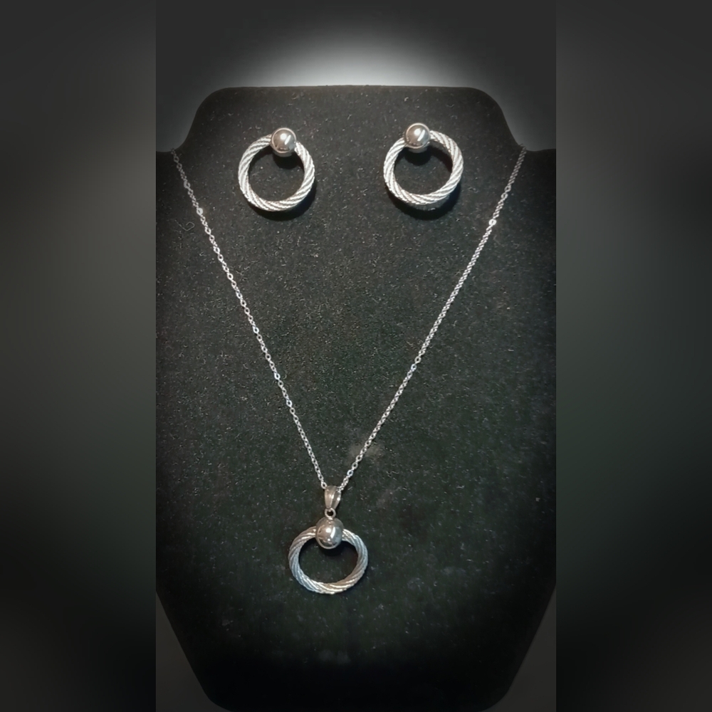 Stainless steel silver set